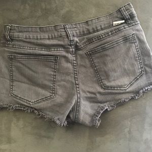 billabong buttoned up high waisted shorts
